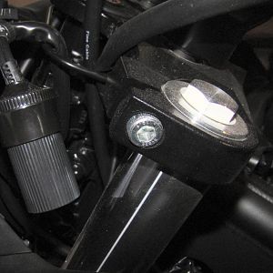 How to install the Roaring Toyz FZ6R Lowering Link