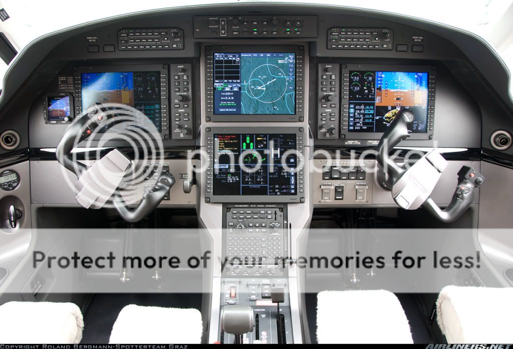 PC12cockpit.jpg