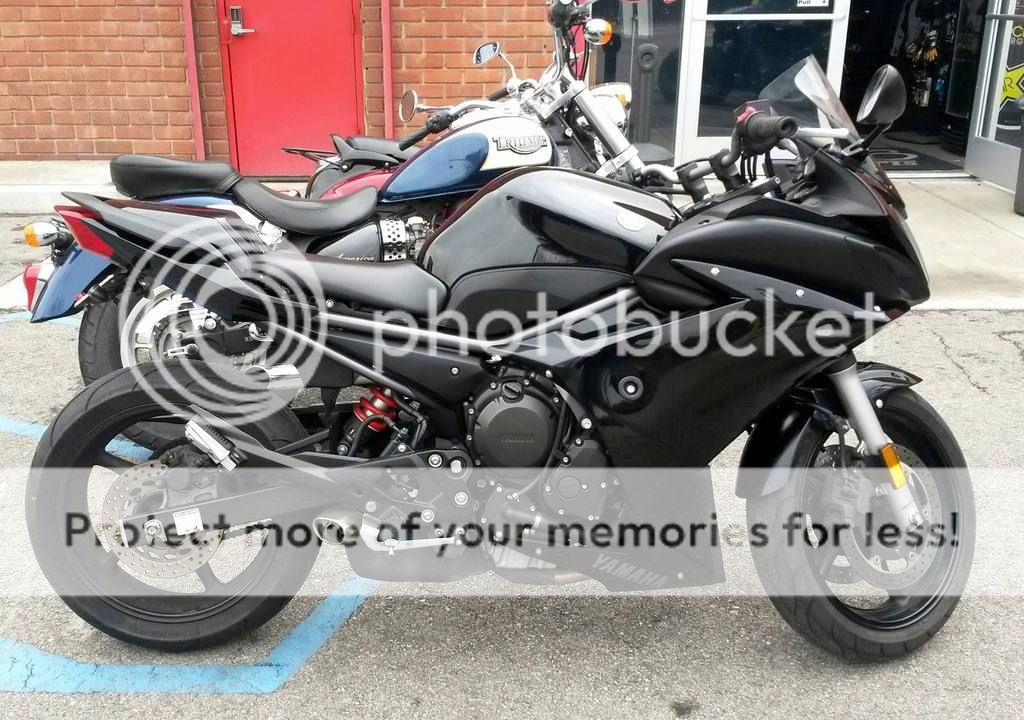 fz6r_zpsxqigtmha.jpg